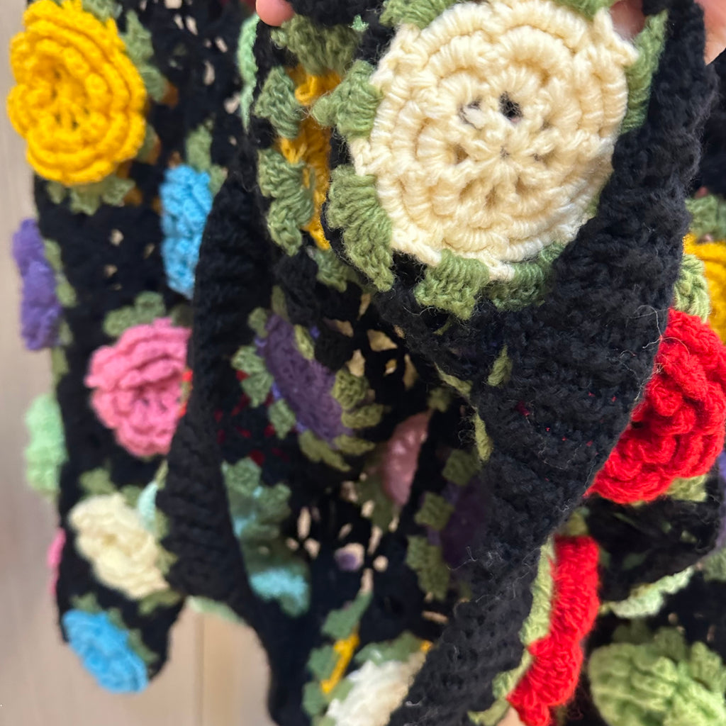 Women's Handknitted Sweater  Black V-neck  Outfits Hollow 3D Flowers Crochet Design Cozy Fashion  Knitwear Knitting Tops Long Sleeve