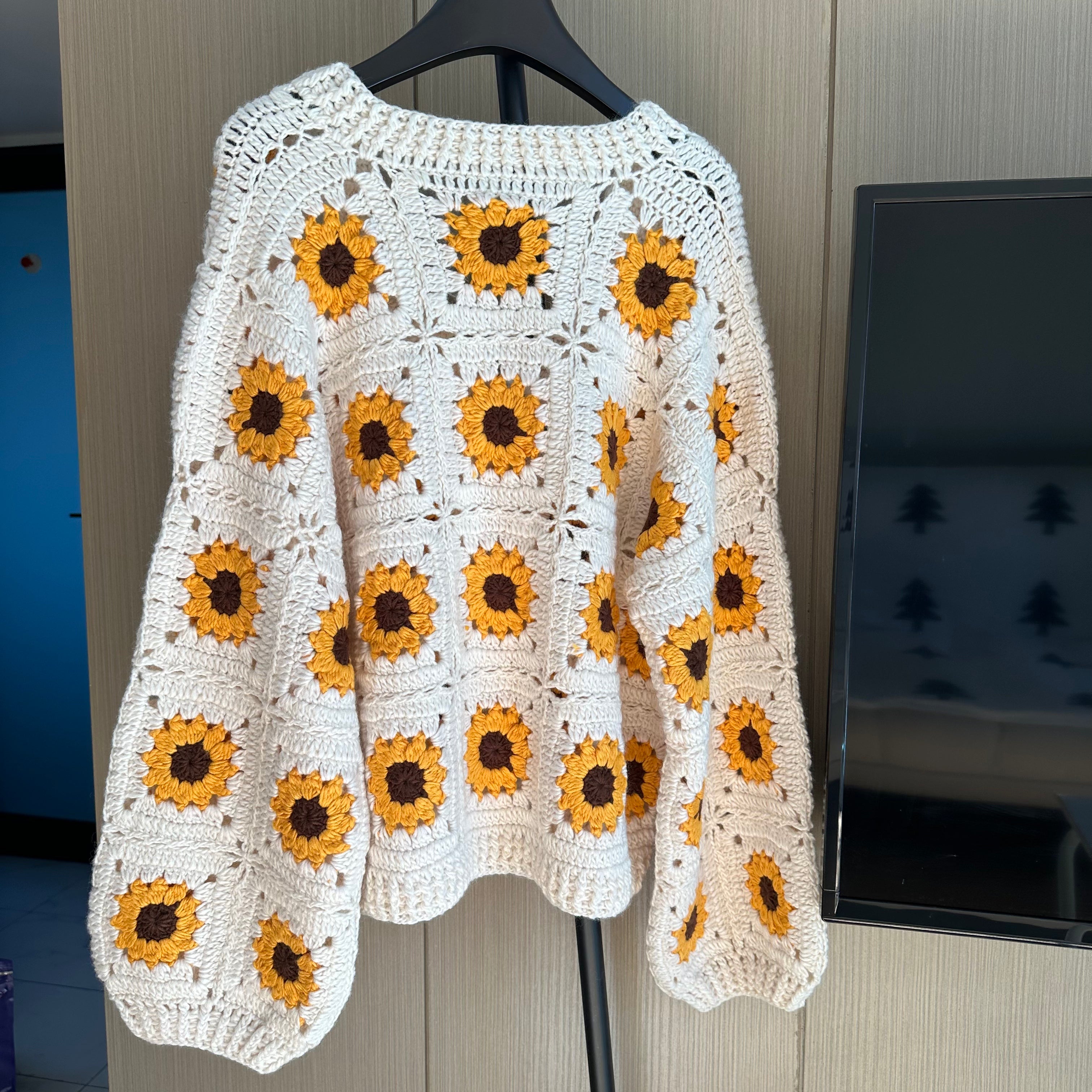 Women's Handknitted Sweater Cardigan Outfits 3D Hollow Sunflowers Crochet Design Cozy Fashion  Knitwear Knitting Tops Long Sleeve
