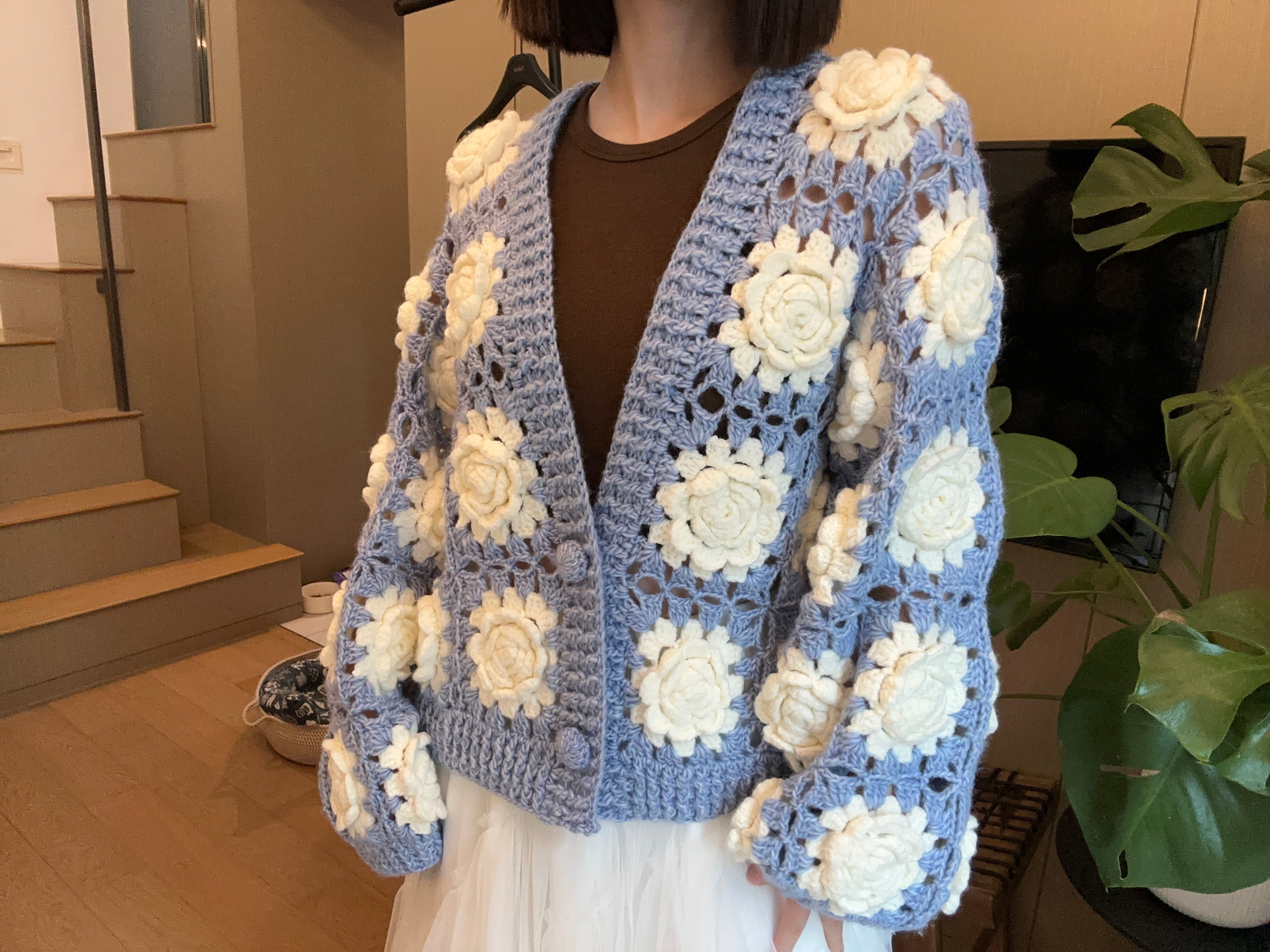 Women's Handknitted Sweater V-neck Cardigan Outfits 3D Hollow White Flowers Crochet Design Cozy Fashion Knitwear Knitting Tops Long Sleeve
